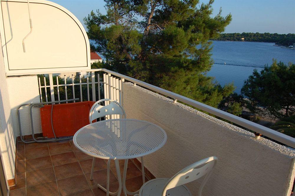Gorgonia Apartments & Suites Verunić Exterior foto